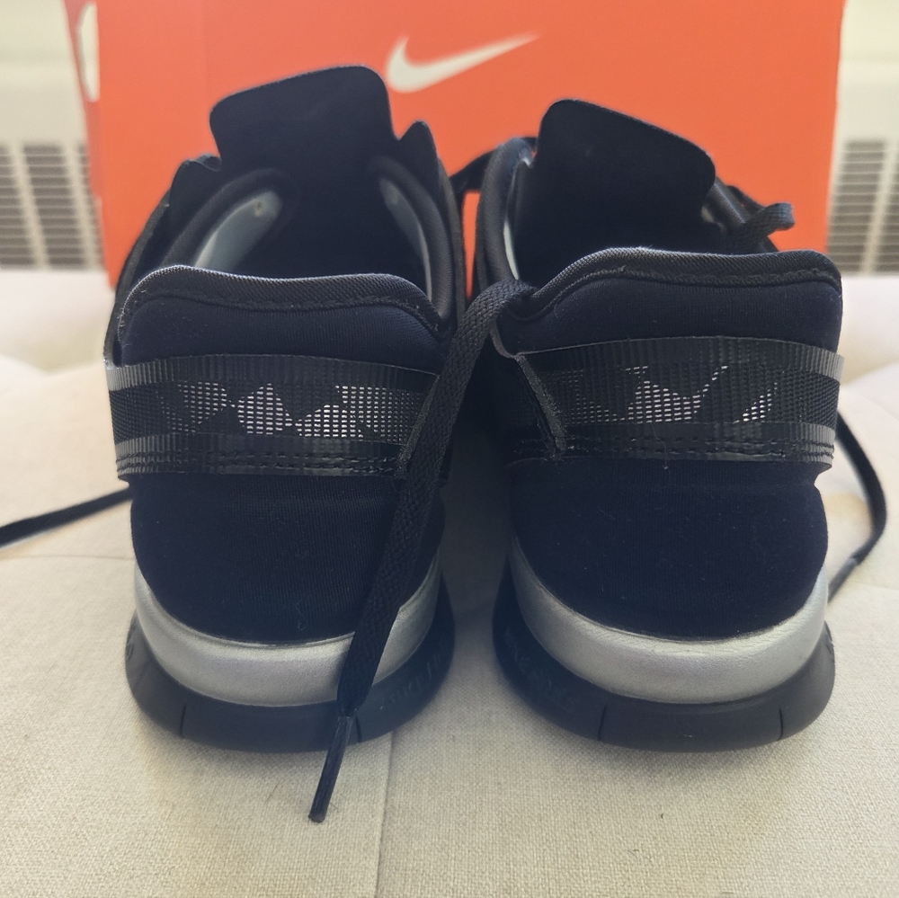 Nike Free 5.0 Black Metallic Sneakers Womens 7.5 TR Fit 5 Chic Athleisure Shoes - Picture 5 of 14
